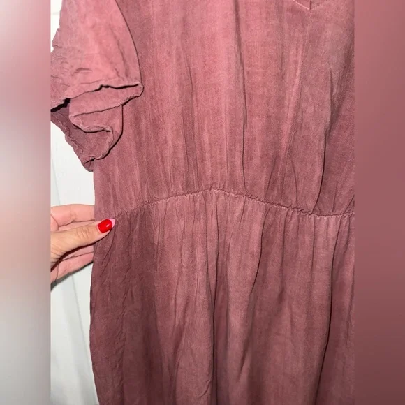 Maroon Knee Length Dress w/ Ruffle by Urban Rose - Picture 4 of 7